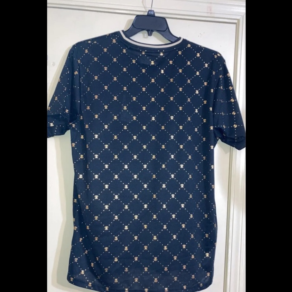 Tee - Picture 4 of 4